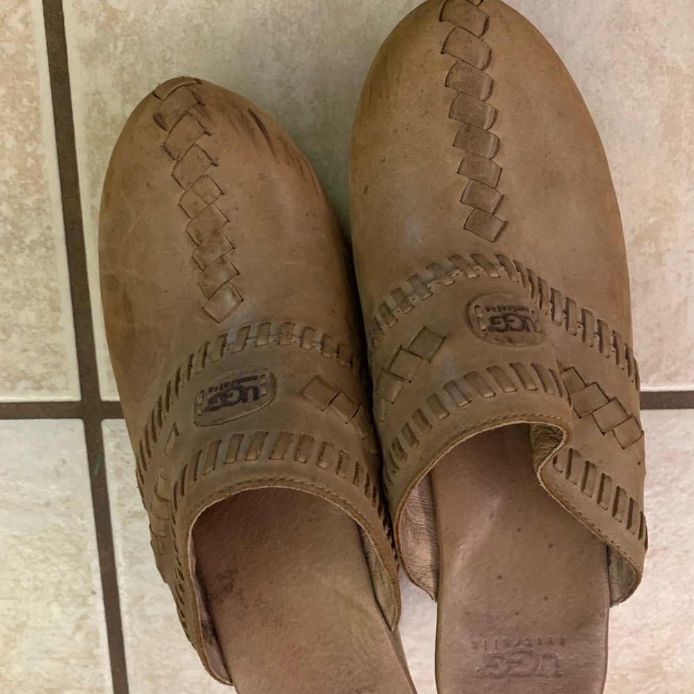 Ugg mule clogs